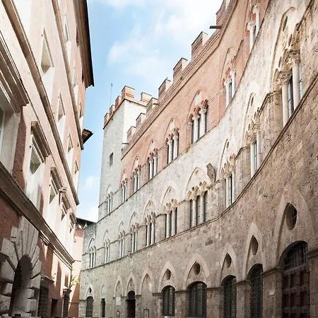 Violante House
