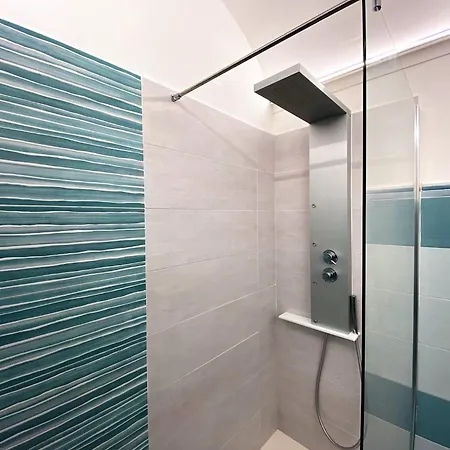 Violante House Apartment *